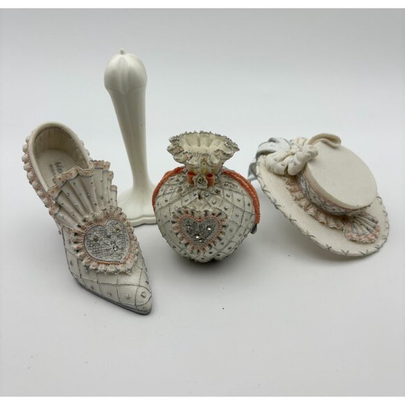 Victorian Style The Bride Miniature Shoe, Hat, Purse, Stand By Willow Hall - Picture 2 of 11